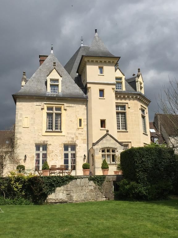 Le Castel Ecossais Bed and Breakfast Senlis  Eksteriør billede